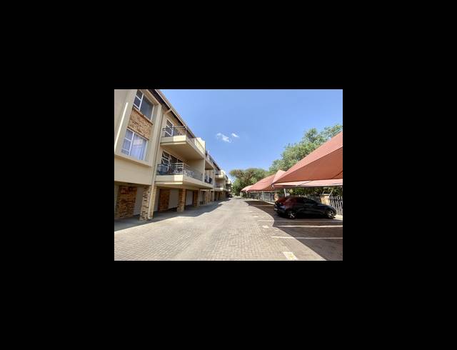2 BEDROOM APARTMENT RENTED IN BRYANSTON